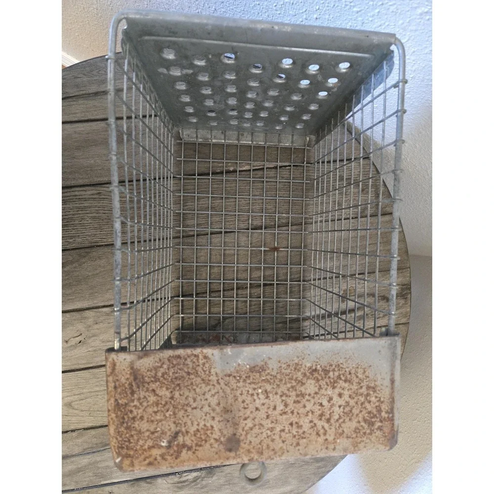 Vintage Kaspar Metal Wire Gym Locker Basket Rustic Primitive Farmhouse Cottage